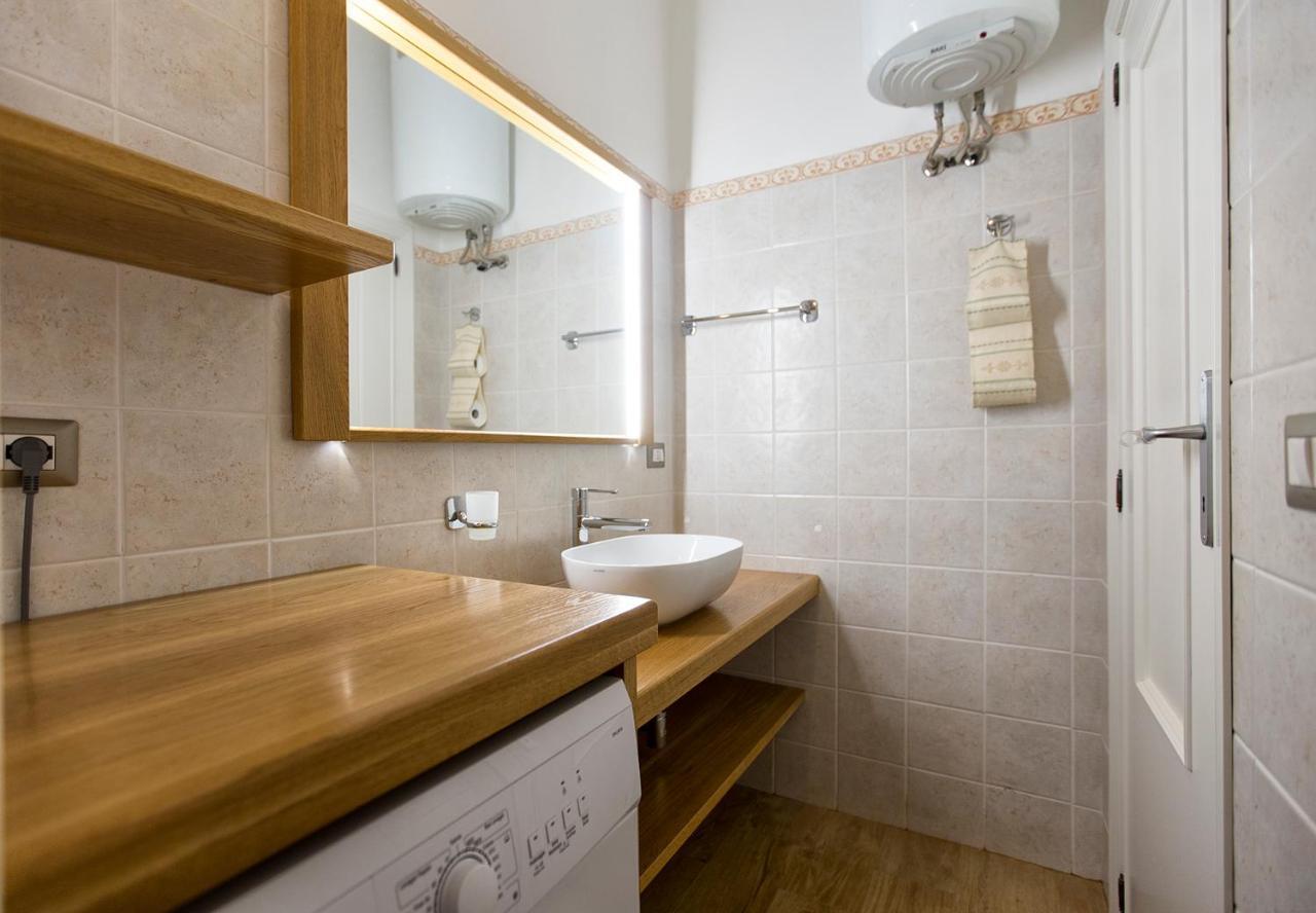 P.umberto Old Town Apartment *